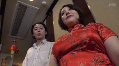 EF2306-Chubby mature woman fucks during break at work - txxx.com