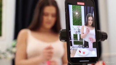 Sereyna Gomez - Horny Teen With Serina Gomez - upornia.com