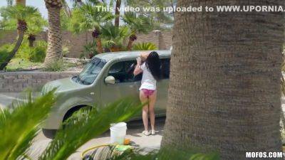 Car Washing Raunchy 1 - upornia.com