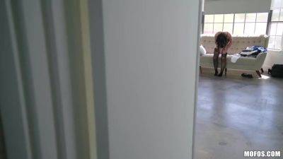 Twitching Vagina 1 - upornia.com