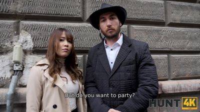 HUNT4K. The Spy Who Slipped and Slid: A Slippery Situation - txxx.com