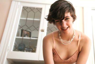 Nice Girlfriend Diapers You Pov & Joi - hclips.com