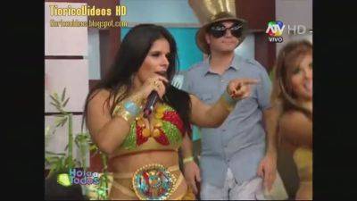 Giuliana Rengifo Golden Water HD - xdtube.co