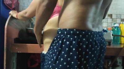 Sex In The Kitchen Maid Making Food And Enjoy Pusssy Fuck - desi-porntube.com