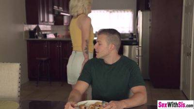 His Dick - Hyley Winters - Stepsis Seduced Big Cock Stepbrother And Sucked His Dick - hotmovs.com