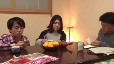 04051 Married Woman Planning - upornia.com