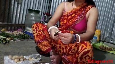 Sali Jub Soaur Ghore Se Jamai Daa K Ghor Gaye Tub Usko Ekela Ghorme Without Condom Pe Choda - hclips.com