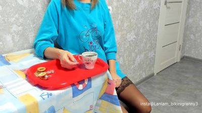 Old Lady Handjob Cum In Coffee Food Fetish - hclips.com