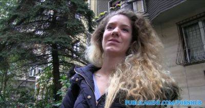 Monique Woods gets pounded hard in public for cash - sexu.com