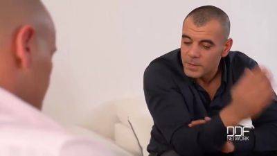 Sharon Lee - Sharon Lee - Office Secretary Xxx - upornia.com