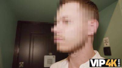 VIP4K. Instead of paying, the girls offered the collector a rave party - txxx.com - Russia