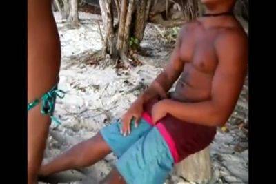 Beach Fucking - hclips.com