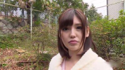 Throbbing Yua - hotmovs.com