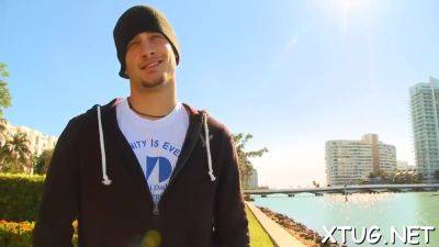 Slender Latina Brunette Breanne Ben Blows Python - upornia.com