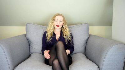 amateur his tall blonde fetish masturbating on live webcam - drtuber.com