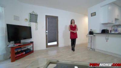 His Dick - Stepson Letting Her Busty Stepmom Suck His Dick And Enj - hotmovs.com