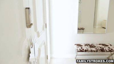 Ella Knox - StepDaughters Ella Knox & stepbrother share a big cock in taboo threesome - sexu.com