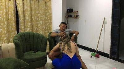 Mi Hermanastro No Quiere Que Salga Asi Al Gym - hclips.com