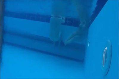 Heimlich Unter Wasser Gefilmt - Spa - hclips.com