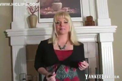 Hot Babe Bj In Leather Pants And Heels - hclips.com