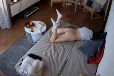 Snr She Play Herself 1 - hclips.com