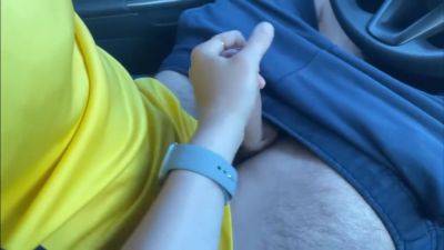 I Masturbate The Taxi Driver While He Drives Me Home. Danakiss - videomanysex.com