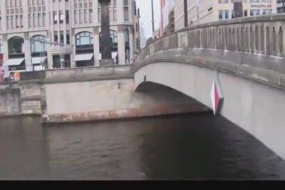 Public Blow And Cum Walk - hclips.com