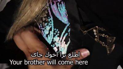 اخو زوجى يغتصبنى الجزء الاول اخو زوجى دخل غرفتى وجوزى مكنش موجود وبعبصنى وقلعنى الاندر - hclips.com