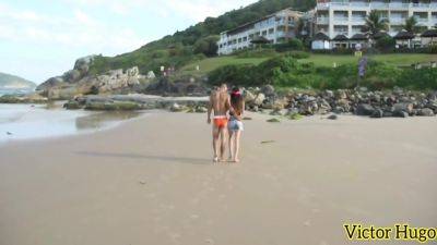 Met Him On The Beach Took Him To Fuck In The Woods - hclips.com