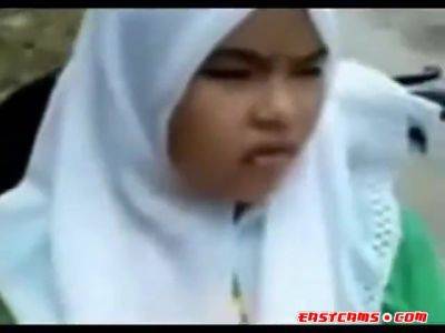 Malay- Tudung Atas Moto - hclips.com