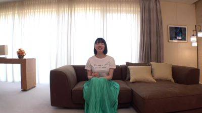 【抜かずの中出し2連戦】できれば毎日シたい若妻！タイツを破ってパイパンマ●コを責めまくり！我慢できずに潮吹きブッシャー！涎たっぷり喉奥フェラは搾精注意！抜かずの中出し2連戦からのサウナセックスで汗ダラダラw拘束コスプレ姿に腰を振りまくれw - txxx.com - Japan