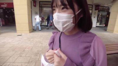 05266 Beautiful girl and hotel - senzuri.tube