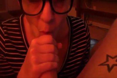 23yr Old Cute Geek Swallowing Cum At Home - hclips.com