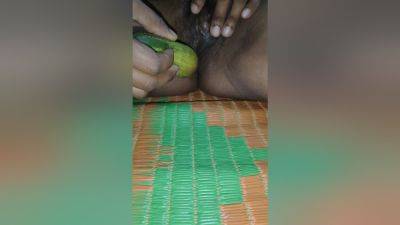 Boudi Play With Pussy - desi-porntube.com - India