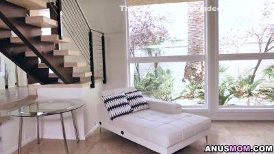 Doctor Quinton Made Full Rectal Exam - hotmovs.com