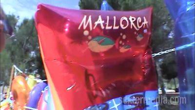 Teen Is On The Beach To Be Persuaded - hclips.com - Germany