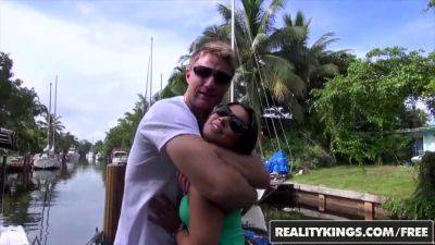 Levi Cash - Pretty Penny's tight ass gets pounded by Levi Cash & Penny Nichols in POV - sexu.com