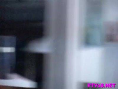 Tasty Beauty Deepthroats A Big Packing - hclips.com