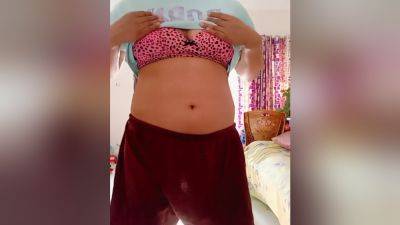 Desi Punjab Aunty Stripes - desi-porntube.com