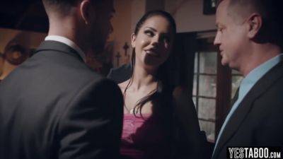 Alina Lopez - Alina Lopez In Finds Herself In A Very Special Secret Club - videomanysex.com