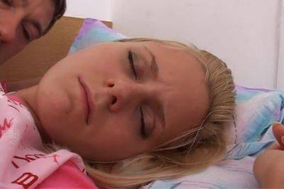 Sleeping-girls Nr.4 (full Movie) - hclips.com