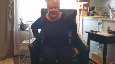 Granny Loves Talking Dirty To Her Fans So They Can Get Off - hclips.com - Usa