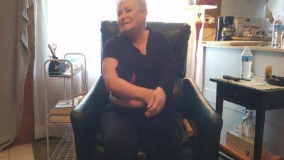 Granny Loves Talking Dirty To Her Fans So They Can Get Off - hclips.com - Usa