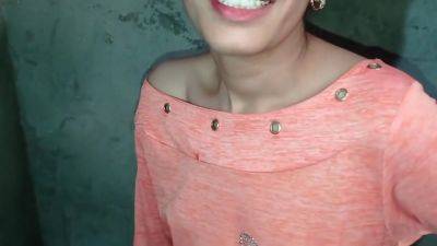 Pissing Hindi Wife - desi-porntube.com - India