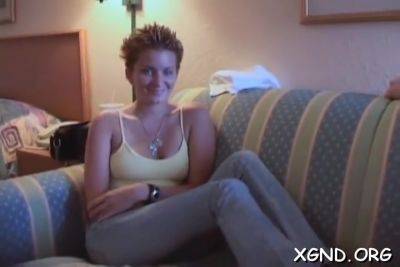 Curvaceous Phil Is Fingered - hclips.com