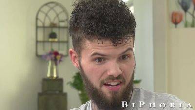 Fiery Vixen Cheats On Hubbie Wt Besties - upornia.com