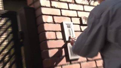 07G0923-A sensitive housewife who is attacked by a molester who pretends to be an electrician - senzuri.tube