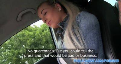 Blonde teen gets pounded in my car for cash - sexu.com