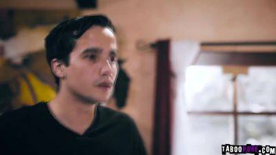 Krissy Lynn - Krissy Lynn In Milf Is Ready For Some Fun With A Hot Young - videomanysex.com