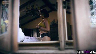 Krissy Lynn - Krissy Lynn In Milf Is Ready For Some Fun With A Hot Young - videomanysex.com